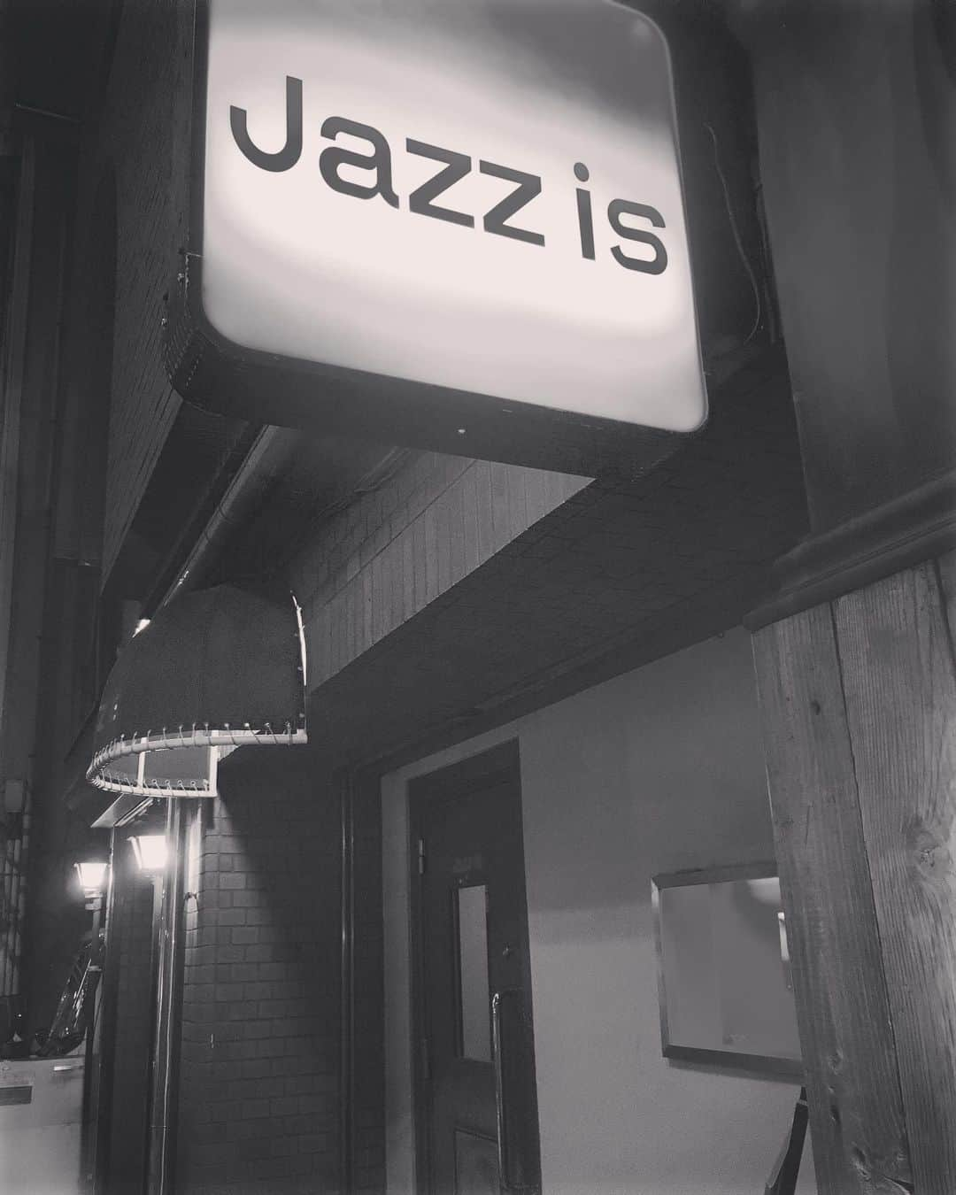 TOKUさんのインスタグラム写真 - (TOKUInstagram)「#jazzis #yokohama #goodbye #myfavoritejazzplace」12月27日 4時23分 - tokujazz