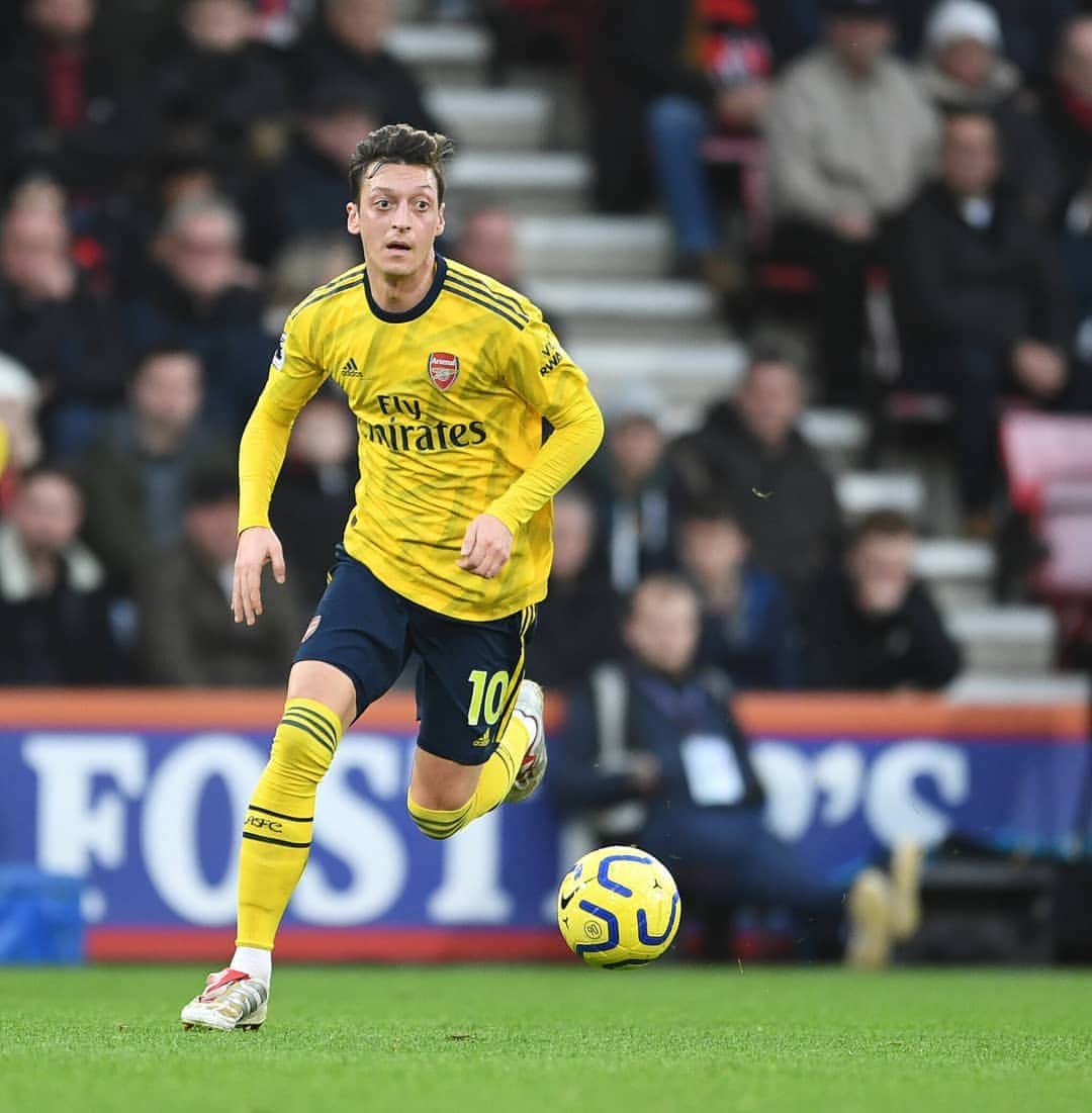 メスト・エジルのインスタグラム：「Unlucky to not get the victory. But many positive things to take away from the game. Let's trust the process 🙏🏼⚽ #M1Ö #COYG」