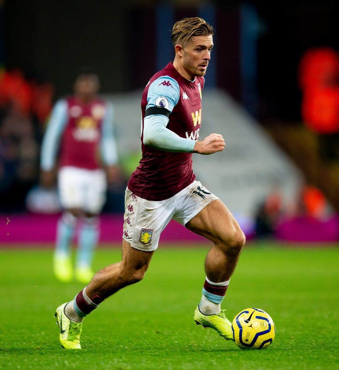 ジャック・グリーリッシュのインスタグラム：「Great result & fight today at Villa Park. Not the prettiest but a much needed win! On to Watford in 2 days 😅⚽️」