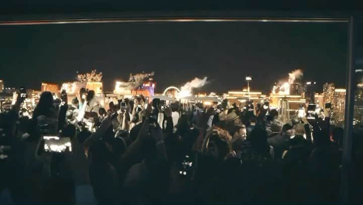 Palms Casino Resortのインスタグラム：「Countdown with Ozuna at Pearl, dine with full-views of the strip-fireworks at Vetri Cucina or dance into the New Year at APEX. However you celebrate, celebrate at PALMS.」