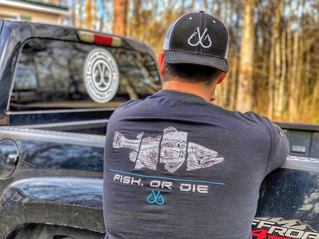 Filthy Anglers™さんのインスタグラム写真 - (Filthy Anglers™Instagram)「2019 is coming to an end and many of us are looking back on the year that was. If anything, what will you remember most about your 2019 Fishing Season? Did you meet your personal goals, beat your PB, get out more than you anticipated, or was it a big ol' skunk. For me, it was the number of new friendships and relationships I have maintained and developed in the fishing community.  Great photo from our good old buddy Cody Collins @bass_assassin_12 who had yet another amazing year. www.filthyanglers.com #smallmouth #fishing #catchandrelease #thetugisthedrug #getoutside #outdoorenthusiast #gonefishing #tightlines #fishingdaily #filthyanglers」12月27日 7時01分 - filthyanglers