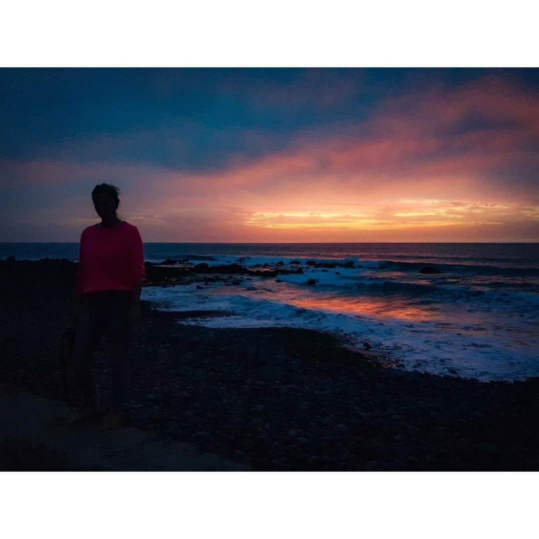 テーリポルキさんのインスタグラム写真 - (テーリポルキInstagram)「Endlessly restless 🌈  #sunset #lagomera」12月27日 7時07分 - terhipolkkishoes