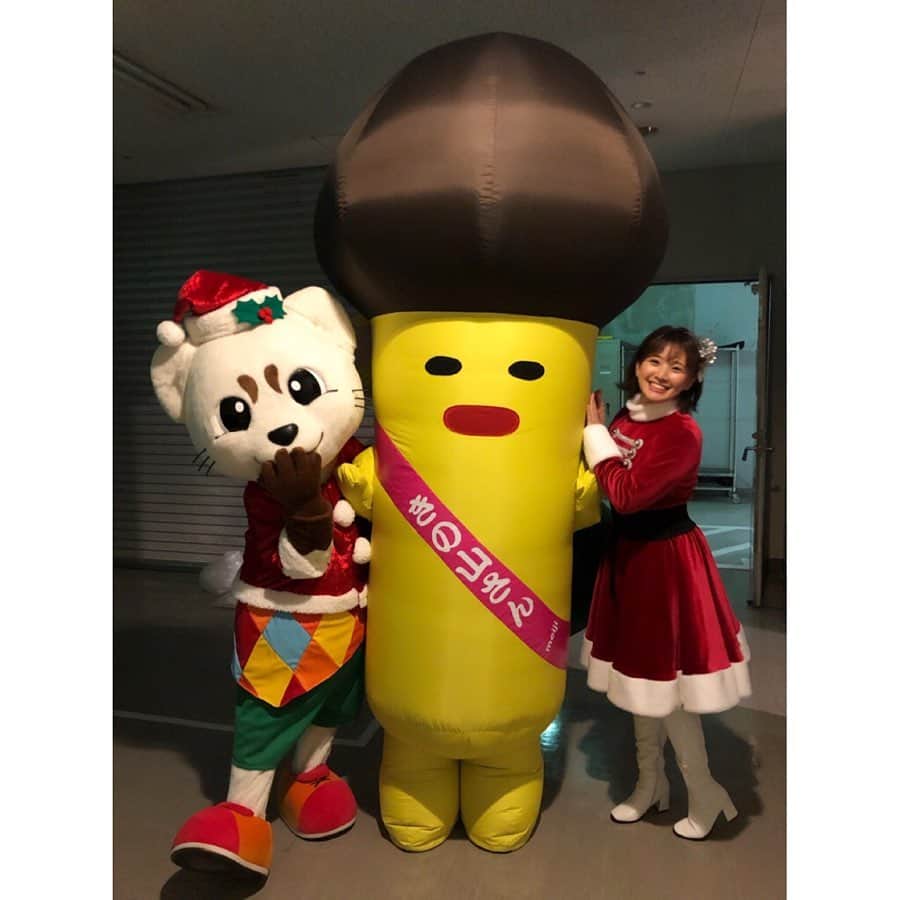 江頭ひなたさんのインスタグラム写真 江頭ひなたinstagram きのこの山のキャラクター きの山さん シュールだなぁ W きのこの山 きの山さん Meiji 明治 クリスマスこども大会 名古屋 ルーク エゾクロテン ファミリーショー 歌のお姉さん 歌の