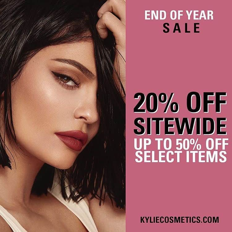 クリス・ジェンナーさんのインスタグラム写真 - (クリス・ジェンナーInstagram)「Kylie’s @kyliecosmetics end of year sale is on now!! Up to 50% off on KylieCosmetics.com #KylieCosmetics @kyliejenner 💗」12月27日 8時31分 - krisjenner