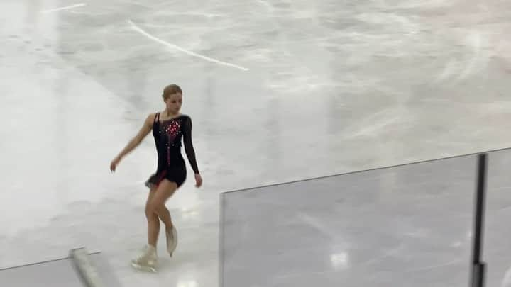 セラフィマ・サハノヴィッチのインスタグラム：「Good luck in Russian Nationals Serafima 🍀🇷🇺⛸ #GoSerafima⠀ ⠀ Video from #WarsawCup2019 Short Program warm-up.⠀ ⠀ #SerafimaSakhanovich #СерафимаСаханович #TeamTurenko #TeamRussia #ЧемпионатРоссии2020 #RussianNationals2020 #ЧРФК2020」