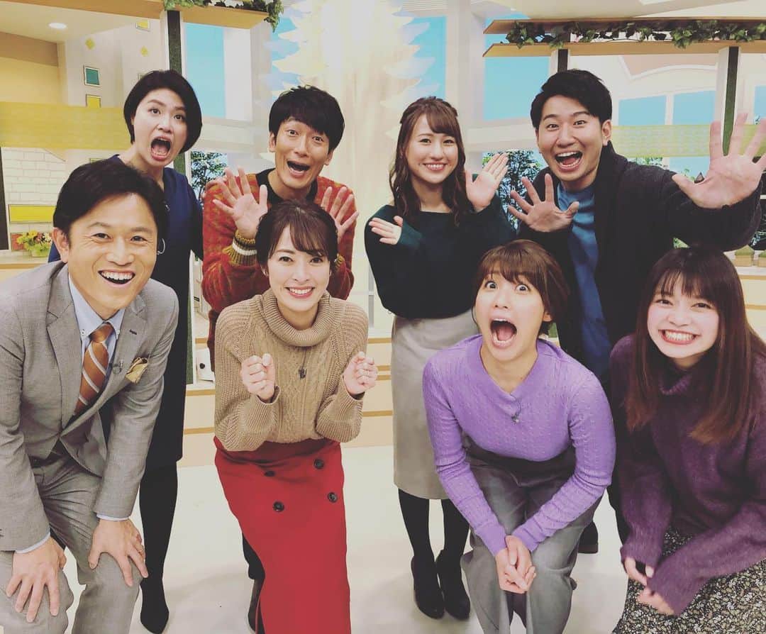 北海道テレビ「イチオシ！モーニング」さんのインスタグラム写真 - (北海道テレビ「イチオシ！モーニング」Instagram)「今年もイチモニにお付き合いいただきまして、ありがとうございました！来年は1月6日スタートです。引き続きよろしくお願いします。それでは、よいお年を〜♪ #イチモニ #2020年1月6日スタート #林和人 #石沢綾子 #福田太郎 #福永裕梨 #室岡里美 #オクラホマ #河野真也 #藤尾仁志 #清水秀一 #小俣彩織 #大野恵 #米津龍一 #谷口郁美 #ルナ #木下遥 #大野由李絵 #イチオシ #htb」12月27日 10時30分 - htb_ichimoni
