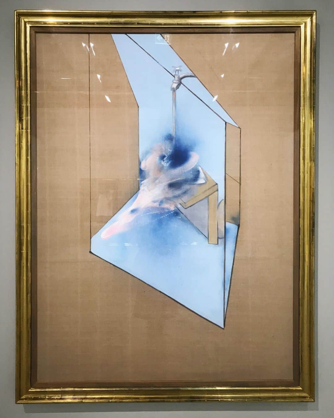 木野園子さんのインスタグラム写真 - (木野園子Instagram)「Francis Bacon かっこよかった。めちゃくちゃ綺麗って表現があってるかわからないけど。綺麗。好き。 そして、ポンピドゥー好き🎨  #france #paris #centrepompidou #FrancisBacon #フランス #パリ #ポンピドゥーセンター #フランシスべーコン #art #contemporaryart #アート #現代アート #🇫🇷 #🎨」12月27日 11時11分 - kinosonoko