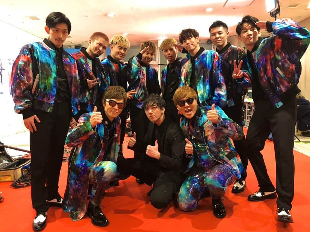 嶋田遼太郎さんのインスタグラム写真 - (嶋田遼太郎Instagram)「‪MステウルトラSUPER LIVE2019‬ ‪にてHIKAKINさん & SEIKINさんの新曲、「夢」のダンサーをやらせて頂きました！いつも素敵なステージにご一緒させて頂けて光栄です🙇🏻‍♂️✨‬ ‪今年も沢山有難うございました！🙏✨‬ ‪#Mステ #ウルトラタモリ #ウルトラSUPERLIVE  #MステウルトラSUPERLIVE ‬」12月27日 21時49分 - ryotaro_shimashima