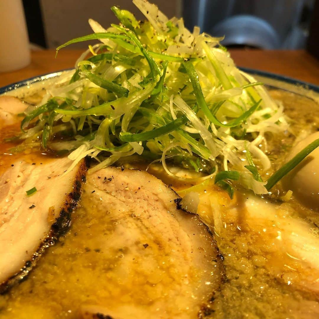 中谷一馬さんのインスタグラム写真 - (中谷一馬Instagram)「#大阪 出張で食べた #高槻 #麺屋 #八海山 #にぼし #ダシ の効いた #中華そば は大変美味でした☺️ #立憲民主党 #衆議院議員 #中谷一馬  #訪れたラーメン店1000軒以上」12月27日 13時34分 - kazuma_nakatani