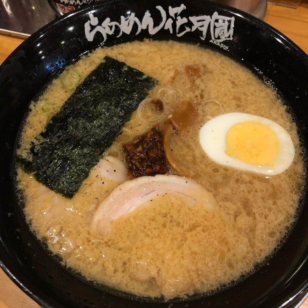 千秋さんのインスタグラム写真 - (千秋Instagram)「聞いて！ 初めて1人ラーメンしました🍜 （だからなんだ）  #ラーメン #らあめん花月嵐 #1人ラーメン」12月27日 13時35分 - chiaki77777