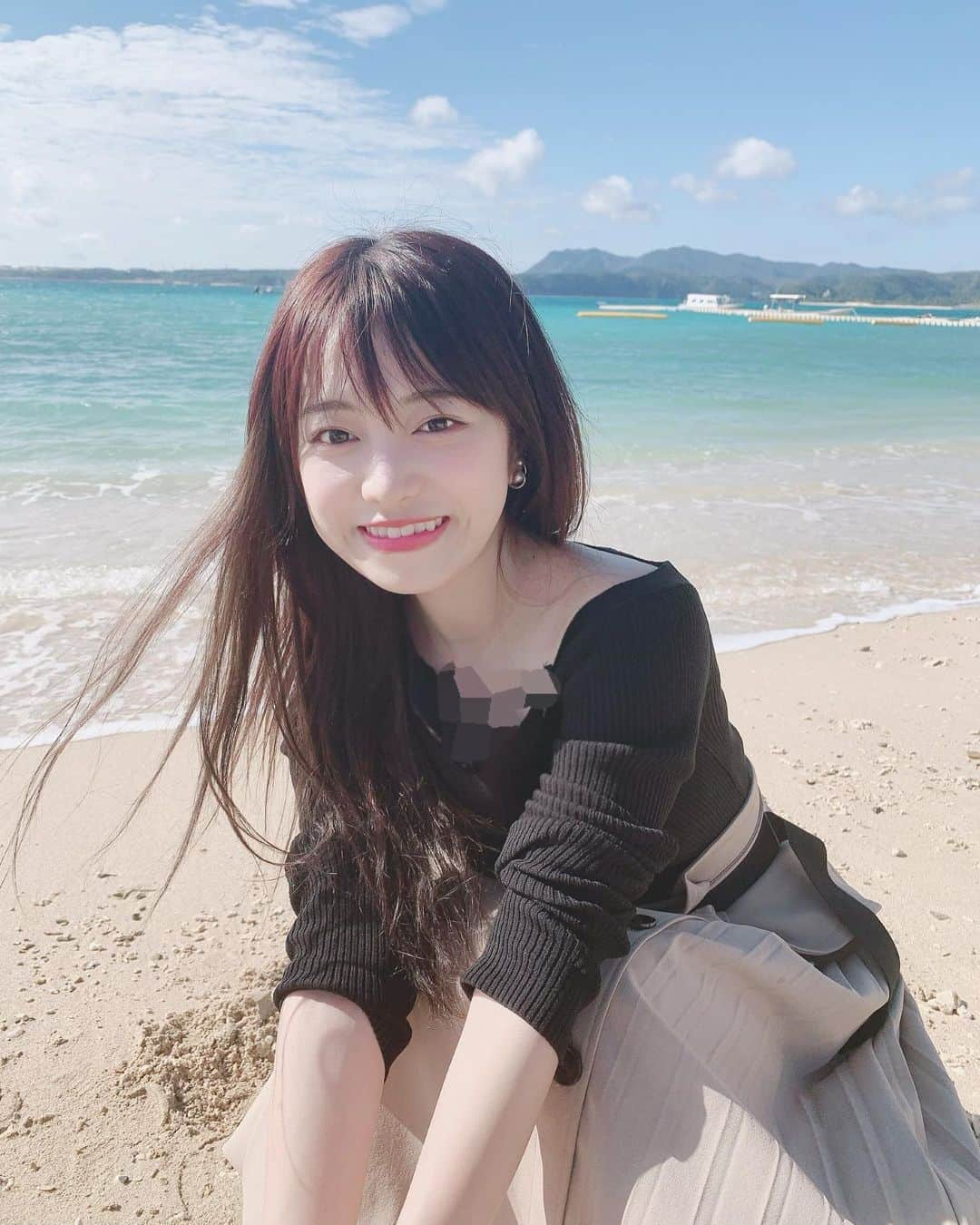 森みはるさんのインスタグラム写真 - (森みはるInstagram)「海がすごく綺麗🏖🌺 #沖縄」12月27日 13時56分 - miharu_mori