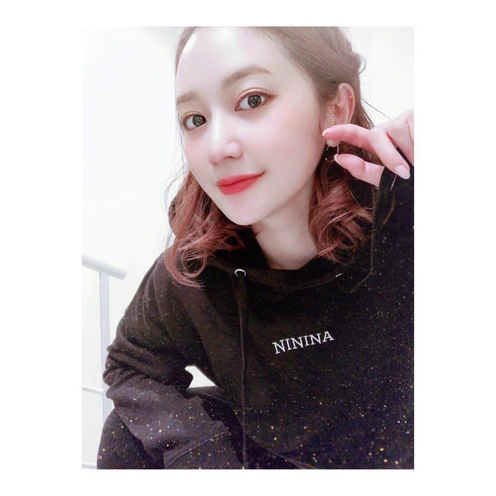 葉月ゆめさんのインスタグラム写真 - (葉月ゆめInstagram)「@ninina.official のパーカー ⛄️ 男性にも、女性にも。ペアで着ても 🧸❤︎ シンプルだからお洋服を選ばずに着られそう！ かわいい ♡♡ #ninina #fashion #ニニーナ」12月27日 14時22分 - yume_hazuki