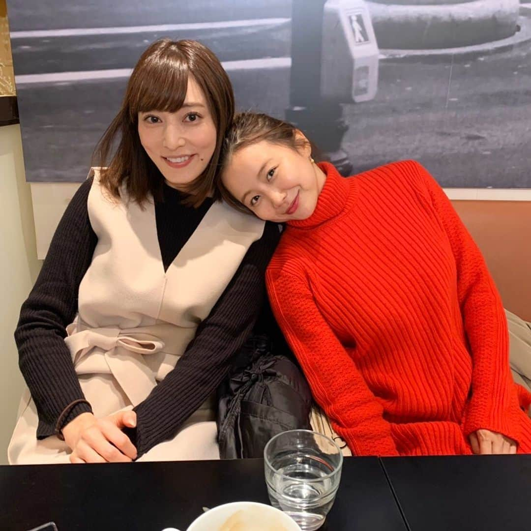 大田明奈さんのインスタグラム写真 - (大田明奈Instagram)「来月は一緒に大阪と宮崎行けるし楽しみいっぱい〜🥰 みんなでいこ〜よ❣️」12月27日 14時34分 - moreakee