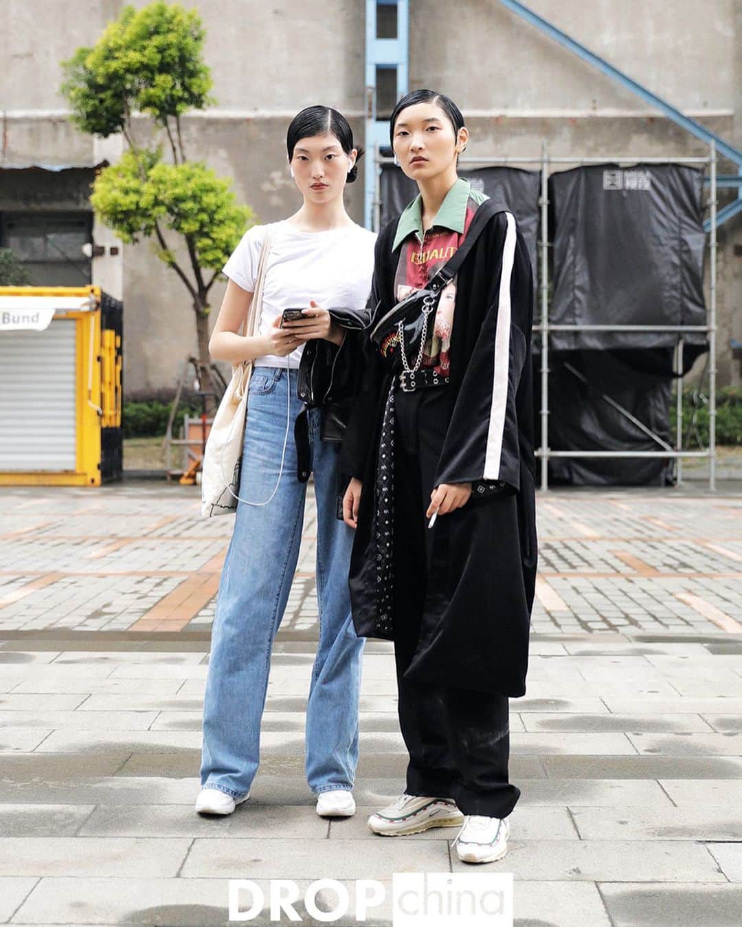 Droptokyoさんのインスタグラム写真 - (DroptokyoInstagram)「CHINA STREET STYLES  #🇨🇳 @drop_china  #streetstyle#droptokyo#china#shanghai#shanghaifashion#shanghaifashionweek#streetscene#streetfashion#streetwear#streetculture#fashion#上海#中国#时装#时尚#潮流#东京#街拍#上海时装周#摄影#街头#穿搭  Photography: @dai.yamashiro」12月27日 15時17分 - drop_tokyo