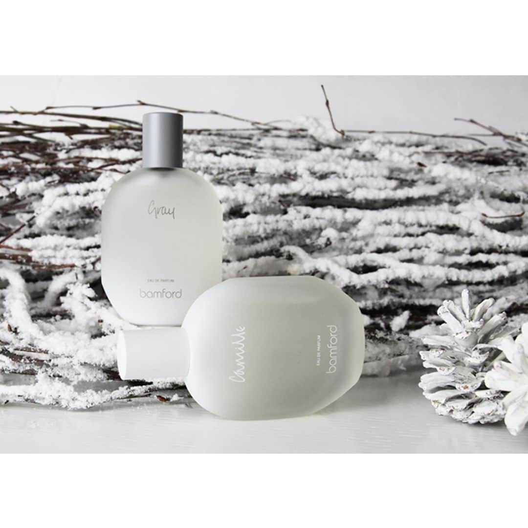 のインスタグラム：「Our fragrances are inspired by nature; by the memories we can retrace through the scent of a woodland, a forest walk or an English garden, and the power and ability that those scents have to transport us to a time or place. #bamford #scentedbynature #nurturenature #eauduparfum」