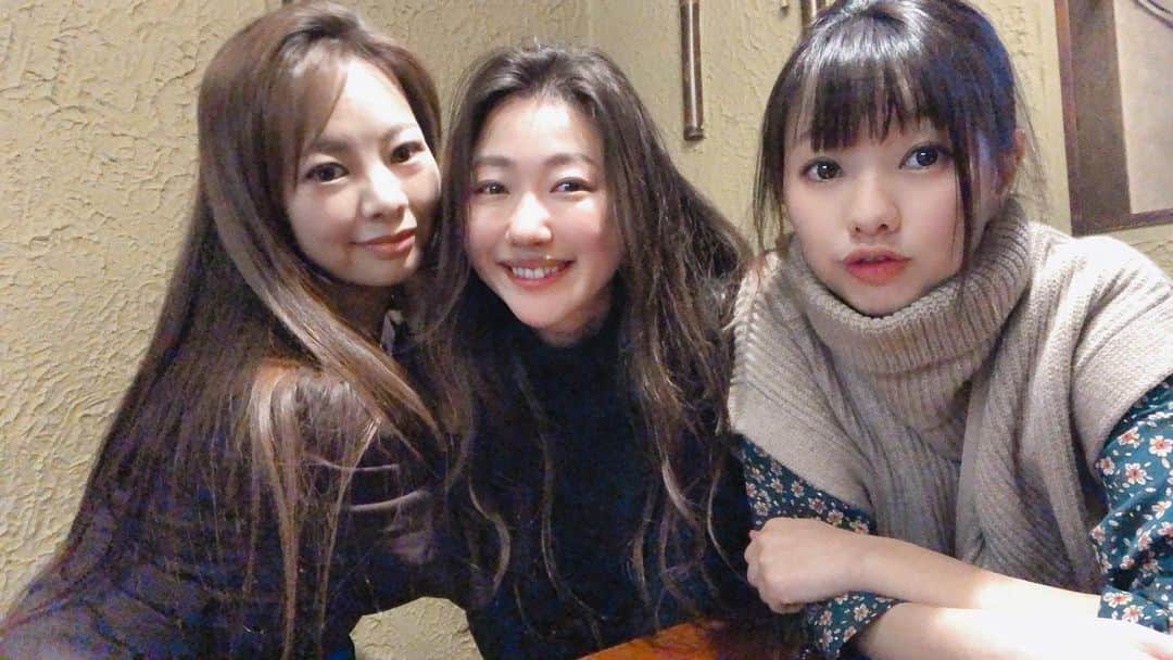松本さゆきのインスタグラム：「#年末 #東京フレンド 会えて嬉しい😘 このまま1週間ぐらい泊まってけばいいのにー😢」