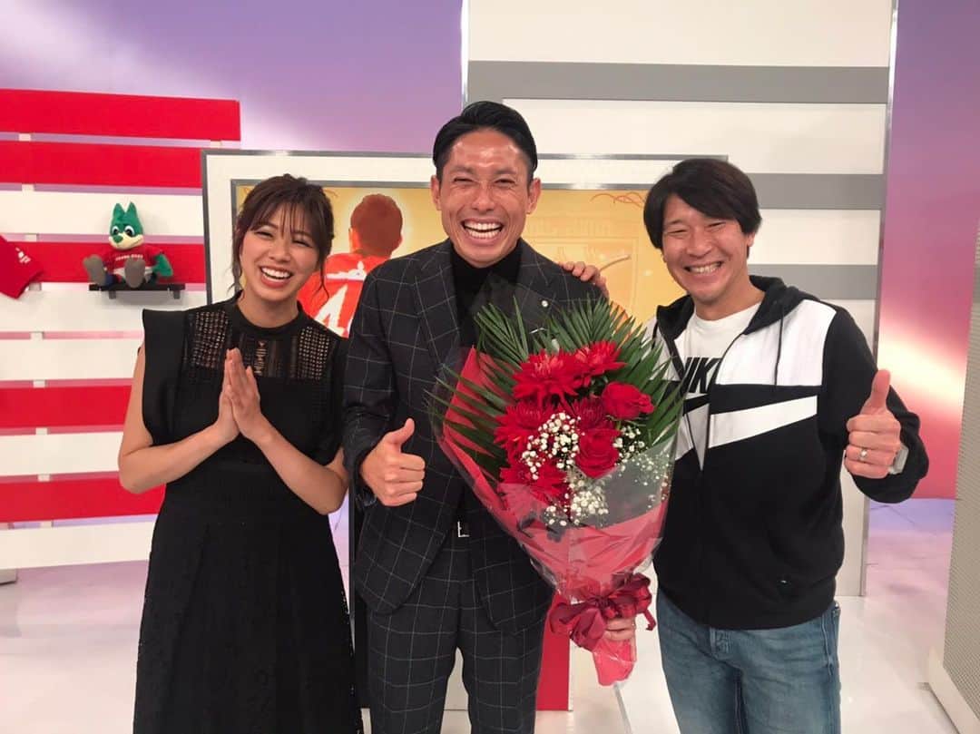 のインスタグラム：「REDS TV GGR⚽️ 最後の特番にスタジオに呼んでもらいました😊 本当にテレ玉さん、GGRのスタッフさんにはお世話になりっぱなしで感謝の想いで一杯です‼︎ 浦和に来て7年…テレ玉さん、GGRのスタッフさん、視聴者のみなさんに支えられて、GGRを通していっぱいお喋りをさせてもらう中で一人の人間として沢山成長させてもらえました‼︎ 今年最後のトークだったにも関わらず、いつものように空回りをして、伝えたい事の4割ぐらいしか話せなかったけど💦笑  スタジオ慣れしてなくて最後までスタッフさんには迷惑をかけてしまいましたが、視聴者のみなさんに番組を楽しんでもらえたらなと思います😊  今夜、テレビ埼玉で20時放送です👍👍👍 テレ玉さん、GGRのスタッフさん、視聴者のみなさん本当にありがとうございました(^^) チームは変わるけど、スタッフのみなさん今後とも森脇と長ーくお付き合いよろしくお願いします😆😆😆笑  最後に…  GGR &浦和レッズ　　最高ー😆👍 @reds_tv_ggr  @urawaredsofficial  #GGR  #テレ玉  #浦和レッズ  @takeshimizuuchi  #水内猛 さん  @wacchime  #わちみなみ さん　#グラビア」