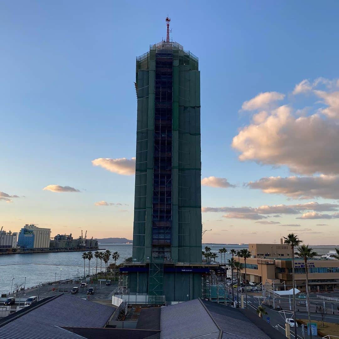 栗田善太郎のインスタグラム：「18時からはCROSS FM URBAN DUSK！今年は30日迄やります！宜しくお願いします。」
