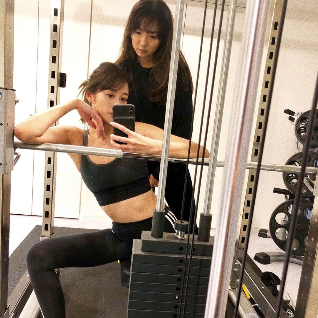 川口優菜さんのインスタグラム写真 - (川口優菜Instagram)「. Working out! 彼女から何時も新しい、 トレーニング法を学んでるよ🤝  自分でトレーニングできるようになったのも、 彼女のおかげ！ちゃんりーいつもありがとう❤️ #workout #training  #style #fitness」12月27日 19時28分 - yuna.kawaguchi