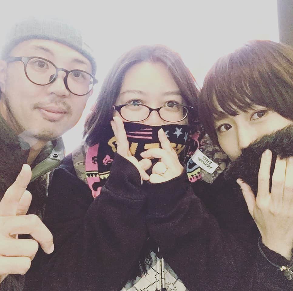 のインスタグラム：「日本橋で8bitなカラオケ🎤会👾 牧歌電子さんとミキさんとー💞 みんなカラオケ何年振りとかのレベルだったけど結構歌った〜！ 起電力ロマンスがカラオケに入ってたからちょっと歌ってみたよ💡」