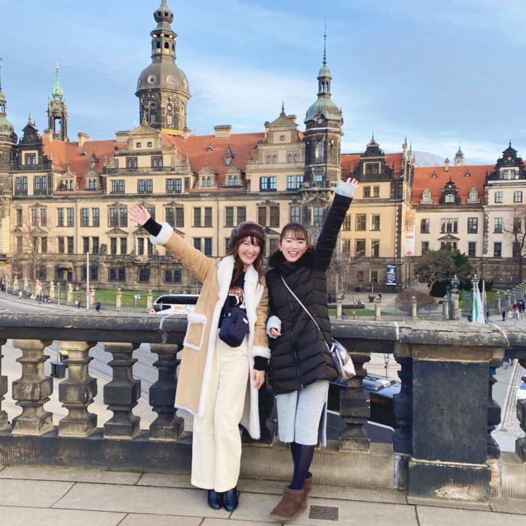 的場絢香さんのインスタグラム写真 - (的場絢香Instagram)「#20191224﻿ ﻿ in Dresden🇩🇪 ﻿ ﻿ ﻿  ______________________________________________________ #マトバの海外旅行記 #ドイツ #ドレスデン#ドイツ旅行 #ヨーロッパ #旅行 #ドレスデン城 #ツヴィンガー宮殿 #フラウエン教会 #dresden #germany  #residenzshloss #zwinger #frauenkirche」12月27日 20時13分 - ayaka_matoba