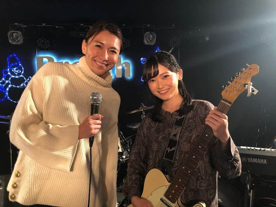 南雲穂波さんのインスタグラム写真 - (南雲穂波Instagram)「ドデスカ！バンド🎤🎸🥁🎹 ボーカルは#小椋久美子 さん&竹田アナ😆✨ ・ 昨日は#ドデスカ！の忘年会でした！ 出し物で、Bank Bandの「糸」と相川七瀬さんの「夢見る少女じゃいられない」をバンド演奏しました♩ 私はキーボードとギターです. ・ 久美子さんは木曜コメンテーターで私は金曜コーナー担当なので、ちゃんとお話しできたのは初めてでした😍 明るくて可愛くて歌声に癒されました☺️ ・ #忘年会 #バンド #メーテレ #アナウンサー #名古屋テレビ #名古屋 #nagoya #南雲穂波」12月27日 20時54分 - honami_nagumo_nbn