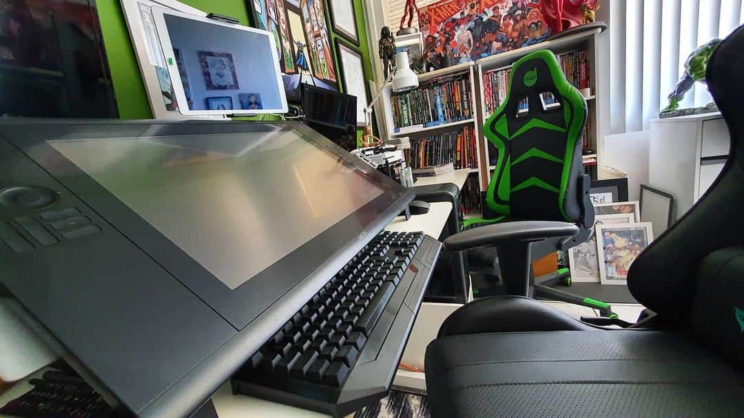 RB Silvaのインスタグラム：「Workspace.」