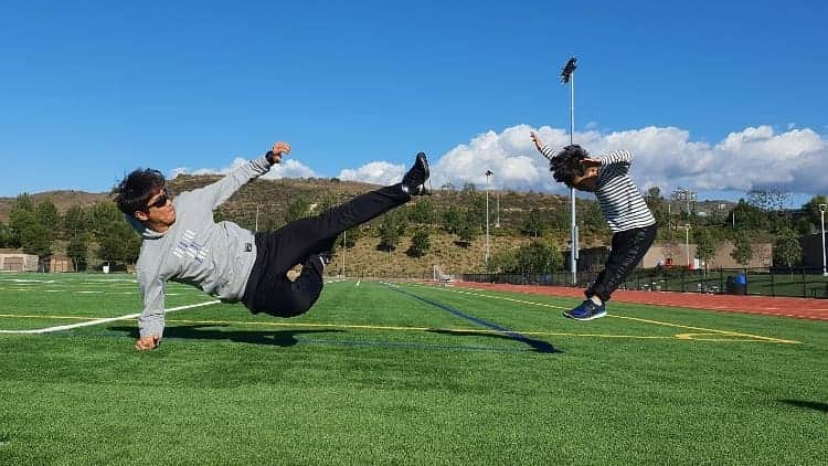 イ・ドングクさんのインスタグラム写真 - (イ・ドングクInstagram)「보통은 아빠들이 날라가지만 우린다르지~~😁😁 아들이고 뭐고 안봐줘~~~!!🤣🤣🤣 #흔한일상 #장풍 #이단옆차기 #대박고생 #안봐줌😂」12月28日 6時53分 - dglee20