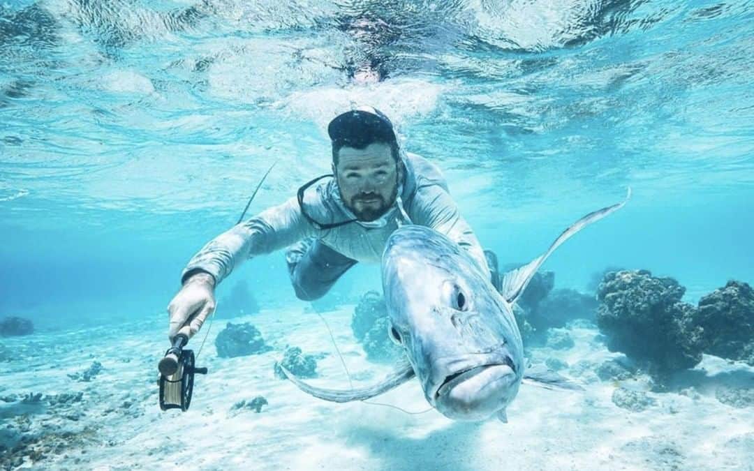 Costa Sunglassesのインスタグラム：「Trevally taxi. 📷: @aussieflyfisher #SeeWhatsOutThere #BornOnTheWater」
