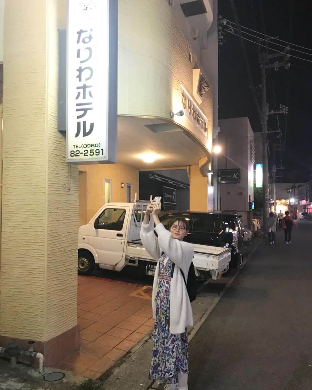 朝見心のインスタグラム：「(∵)﻿ JALの撮影でのオフショット！﻿ スタッフさんが沢山撮ってくれました！ 沖縄・石垣島また行きたいなー☀︎」