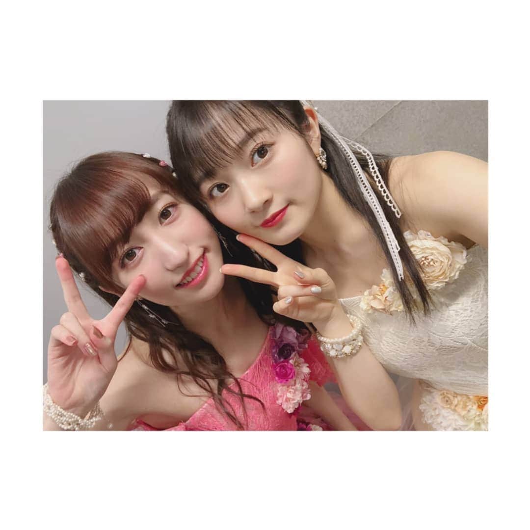 Country Girlsさんのインスタグラム写真 - (Country GirlsInstagram)「カントリー・ガールズライブ2019〜愛おしくってごめんね〜 2019.12.26  カントリー・ガールズ卒業。  今まで本当にありがとうございました🧡  大好き💚🧡💙💛 森戸知沙希  #countrygirs #カントリー最高 #山木梨沙 #森戸知沙希 #小関舞 #船木結」12月27日 22時51分 - countrygirls_official