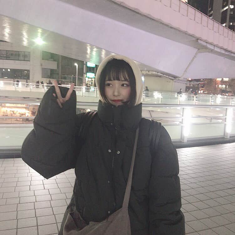 山本優菜さんのインスタグラム写真 - (山本優菜Instagram)「オシャレより防寒。  寒がりすぎて周りにビックリされることが多々あります」12月27日 23時16分 - yamamoto__yuna