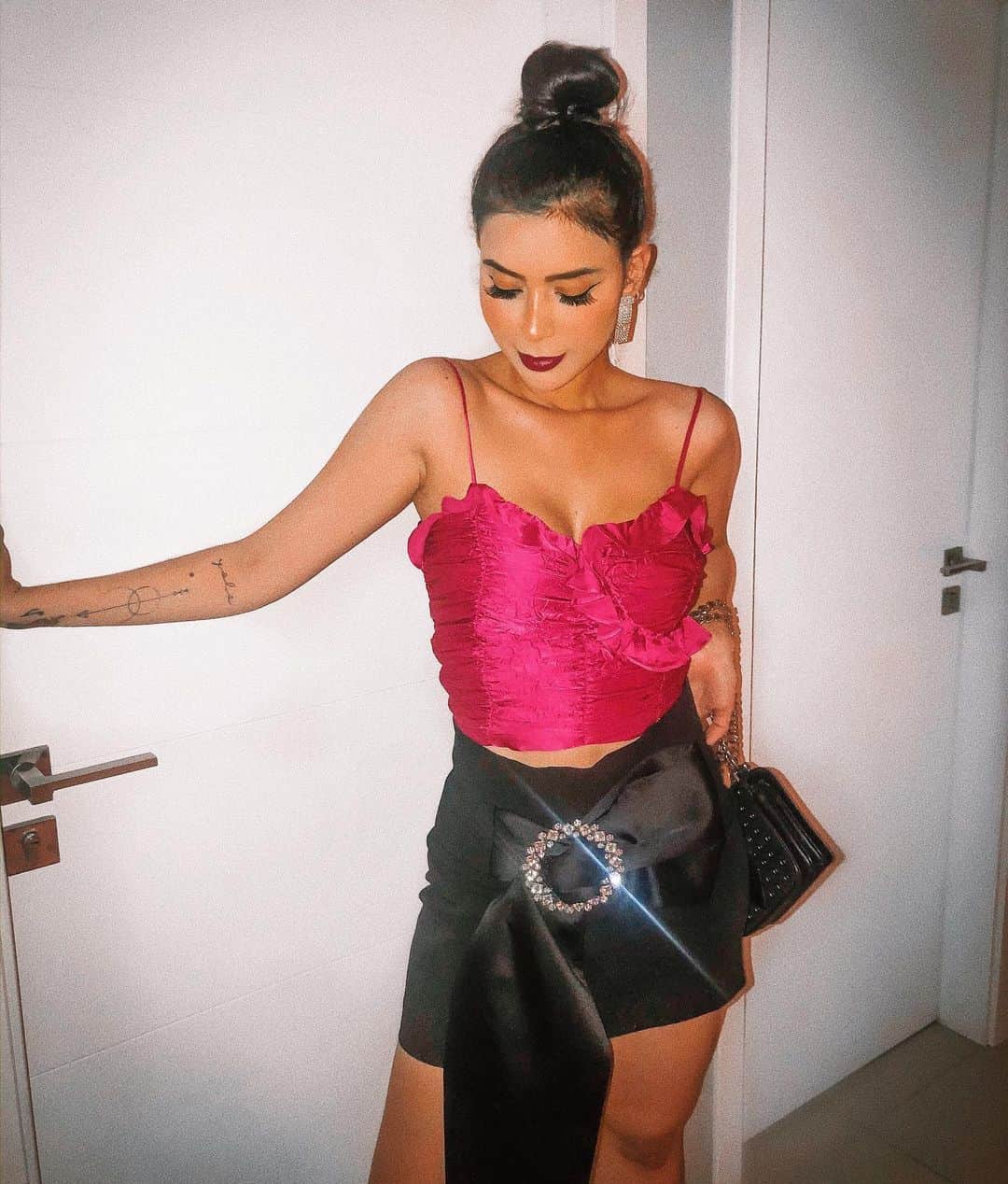 Gabriela Salesのインスタグラム：「Last night, nem parece que é tão desastrada kkkk」