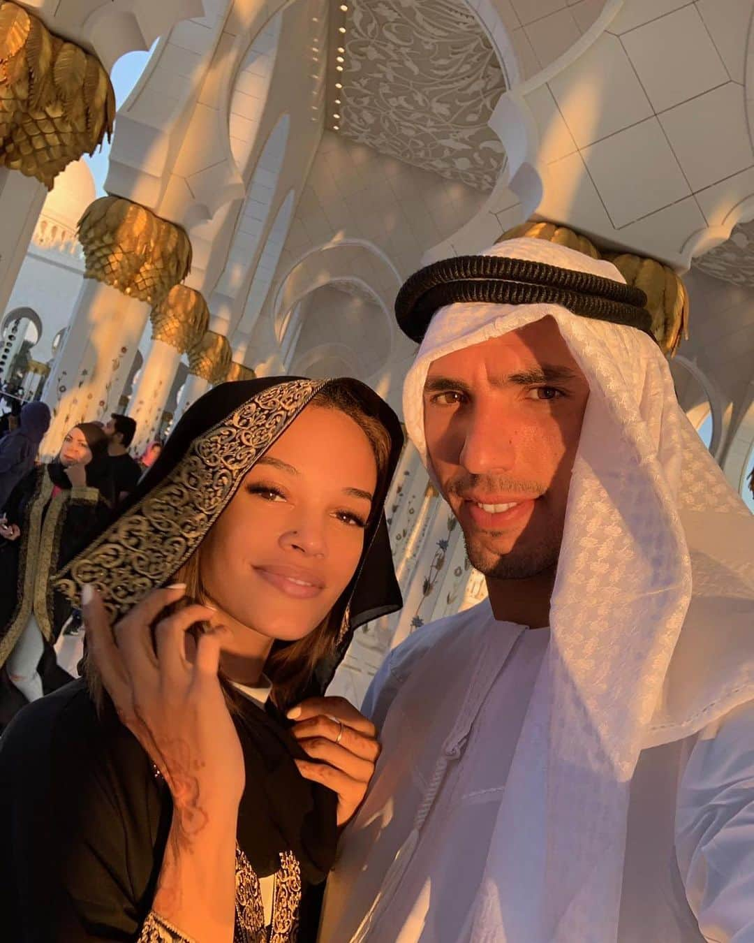 ジョエル・ロブレスさんのインスタグラム写真 - (ジョエル・ロブレスInstagram)「Sheikh Zayed 🕌 #abudhabi 🇦🇪」12月28日 1時18分 - joelrb1