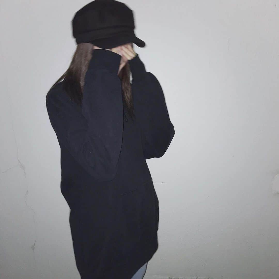 後藤夕貴のインスタグラム：「ㅤ 今年もあと少しだというのに 年末の大掃除全くできていない、、 やる気はあるのにスイッチどこ〜 ㅤ 🙈🔛 #やる気スイッチ君のはどこにあるんだろう」