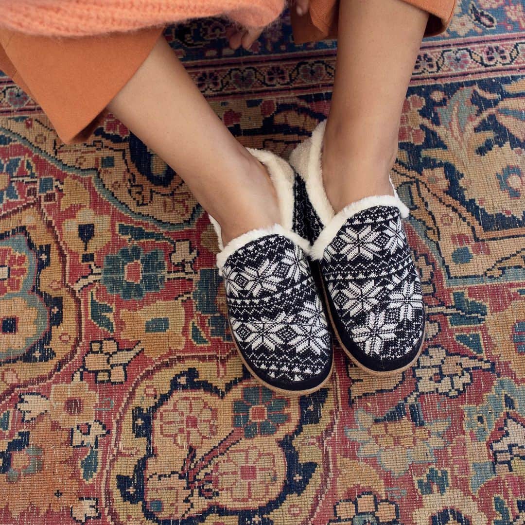 トムズシューズのインスタグラム：「Designed to be worn both indoors and out.⁠⠀」