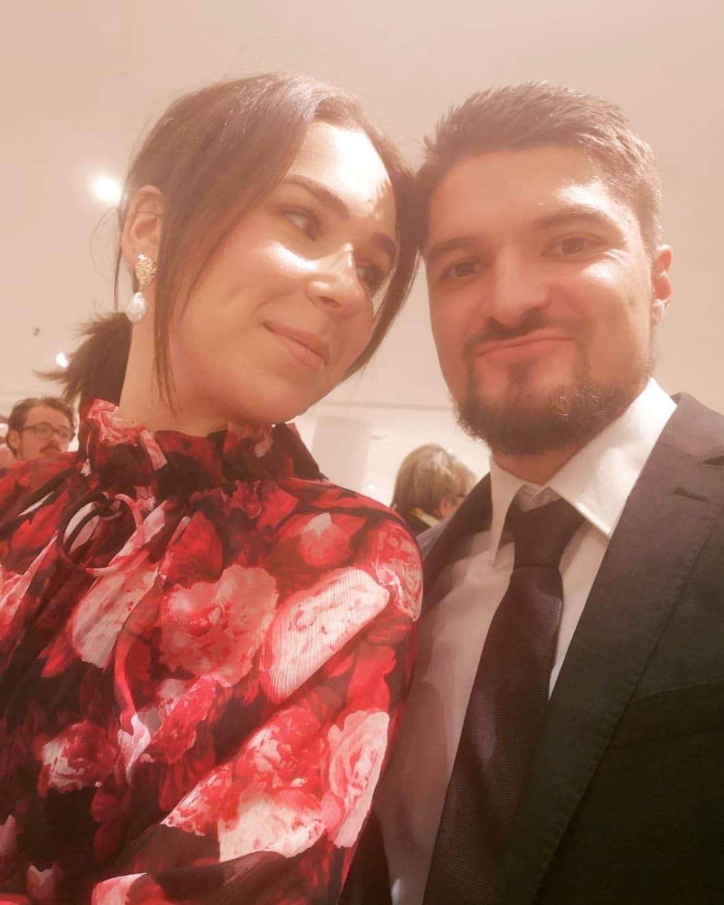 アレクサンダル・イグニョフスキのインスタグラム：「Our night... 😍💃👔」