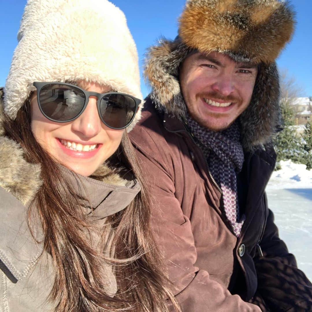 マリッサ・キャステリのインスタグラム：「2019 was AMAZING!  I can’t wait to see what 2020 brings! Happy New Year everyone 🎆. . . . . . *#2019 #adventure #lookback #happynewyear #december」