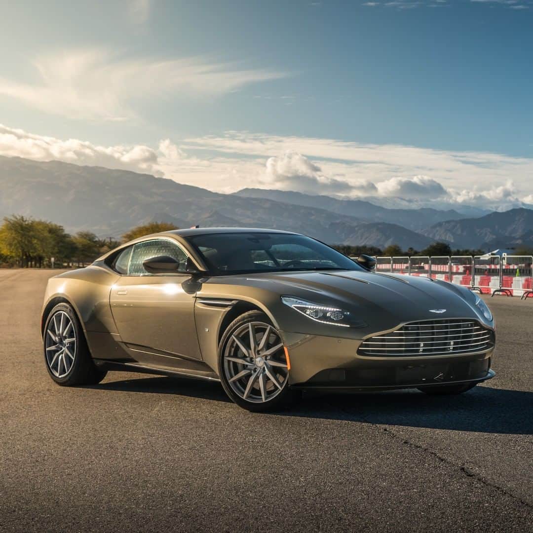 アストンマーチンさんのインスタグラム写真 - (アストンマーチンInstagram)「Proving itself to be the true Aston Martin, DB11 paves the way for the next generation of GT cars.  #DB11 #AstonMartin #BeautifulIsANumber Photo Credit: @grubbsphotography」12月28日 3時00分 - astonmartin