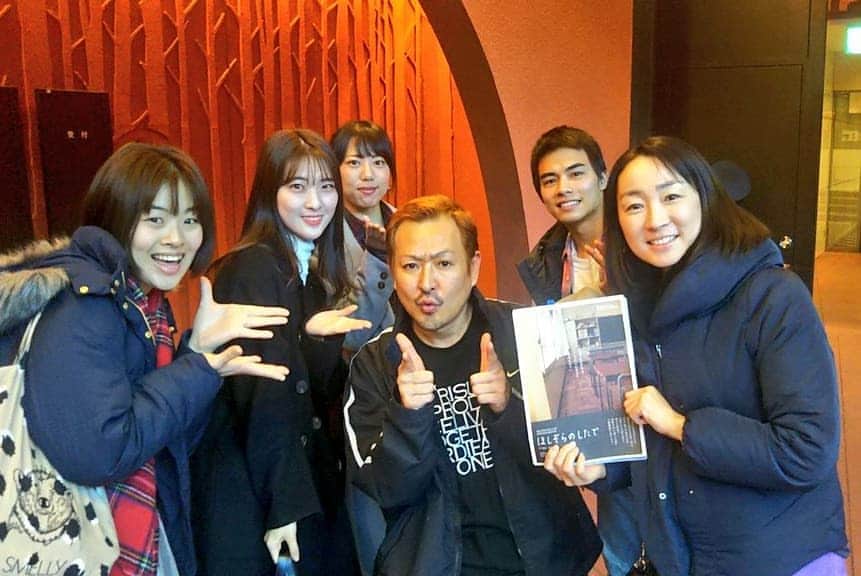 重松隆志さんのインスタグラム写真 - (重松隆志Instagram)「今日も愉快な仲間たちが来てくれました！ありがとーございます✨ 残り２公演。楽しみます‼️ #ほしぞらのしたで #リスプロデュース #東京芸術劇場 #舞台 #役者 #重松隆志」12月28日 16時16分 - shige_man_