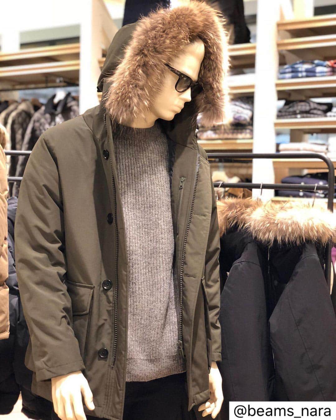のインスタグラム：「BEAMS（1F）ならファミリー店 . DANTON  Tussah Down Jacket Mens #danton #beams#ビームス #beamsplus#ビームスプラス #raybeams#レイビームス #beamsboy#ビームスボーイ #beamst#ビームスティー #beams_nara#ビームス奈良 #大和西大寺#ならファミリー #ならファグラム #日本#japan#奈良#nara #奈良公園#鹿#大仏 #mensfashion #メンズファッション #newarrivals#19fw#19aw 只今、BEAMSオンラインサイトより店舗にて試着予約を承れます。 サイズに不安のあるお客様は是非ご活用ください。」