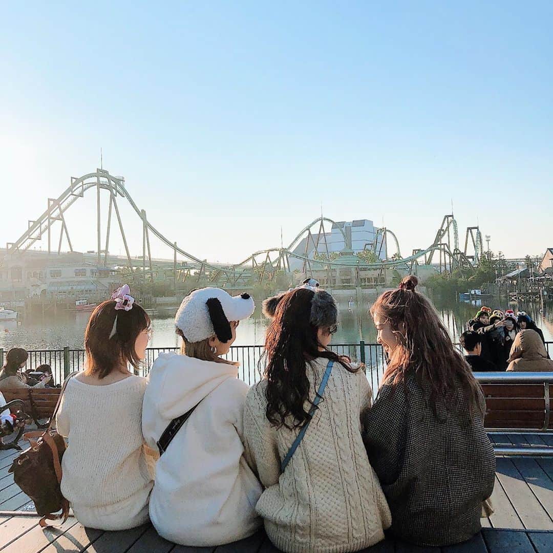 安中芙美さんのインスタグラム写真 - (安中芙美Instagram)「ㅤㅤㅤㅤㅤㅤㅤㅤㅤㅤㅤㅤㅤ ㅤㅤㅤㅤㅤㅤㅤㅤㅤㅤㅤㅤㅤ 2019年の日本に別れを告げて🇯🇵 今日からのお正月休暇は韓国で過ごします🇰🇷💫 ㅤㅤㅤㅤㅤㅤㅤㅤㅤㅤㅤㅤㅤ おせち料理食べれないの悲しいけど 韓国で年越し楽しむぞーっ❤︎❤︎ ㅤㅤㅤㅤㅤㅤㅤㅤㅤㅤㅤㅤㅤ 写真はUSJで📸 いい写真でお気に入りっ🐇💗」12月28日 16時49分 - fumitwinsworld