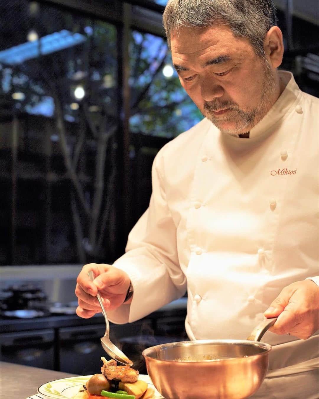 オテル・ドゥ・ミクニ(ウェディング)公式のグルメインスタ