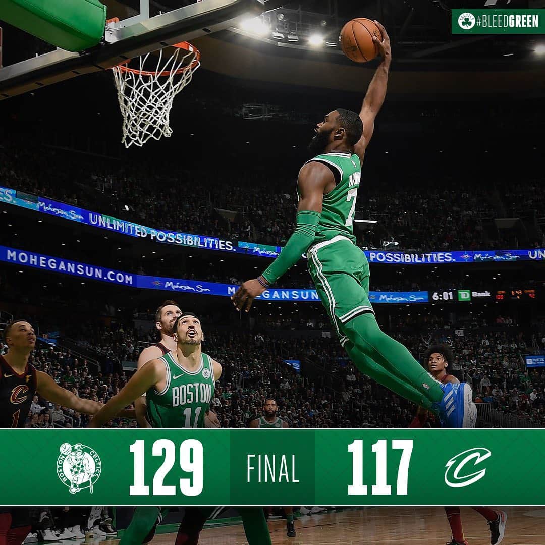 ボストン・セルティックスさんのインスタグラム写真 - (ボストン・セルティックスInstagram)「JB throws down another #CelticsWin at home ☘️」12月28日 8時25分 - celtics