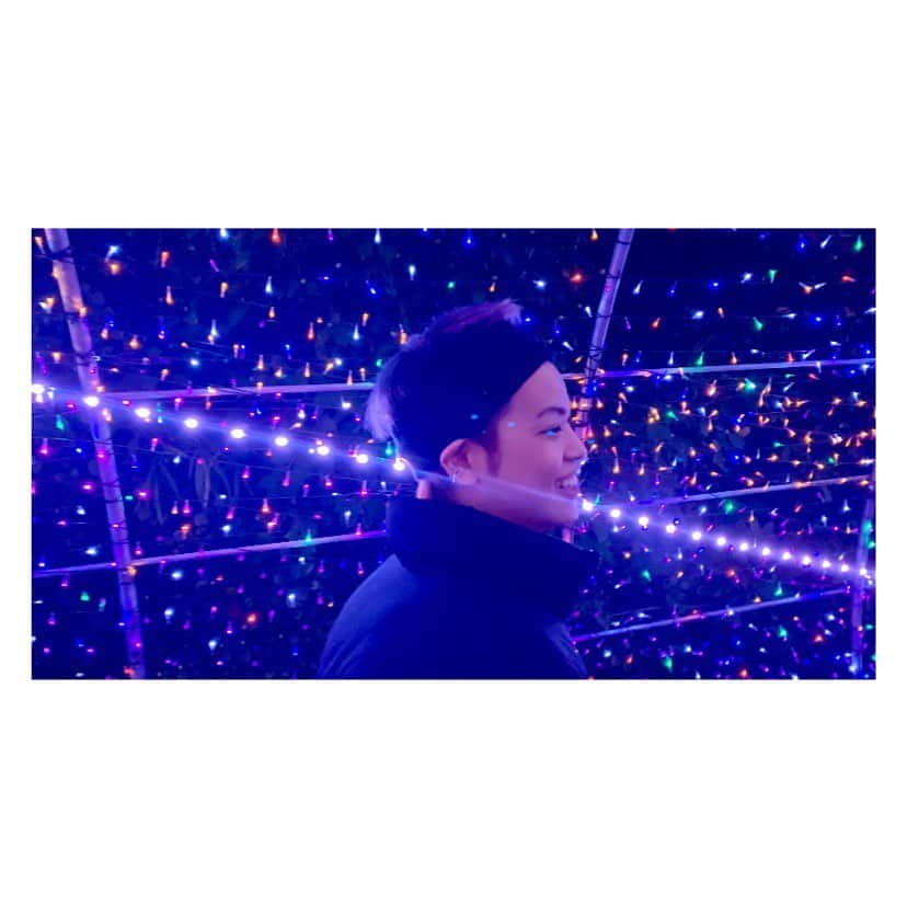 河崎良侑さんのインスタグラム写真 - (河崎良侑Instagram)「イルミネーションと私。  #よみうりランドイルミネーション  #初めて行った #感動 #やばい #こんなにすごいと思わなかった  #2019年冬」12月28日 8時37分 - ryosuke.kawasaki