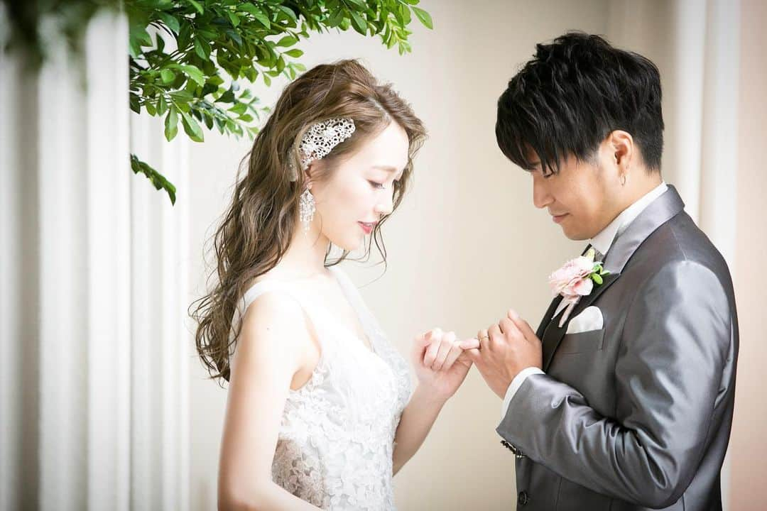 福井結婚式 ヴィラグランディス福井さんのインスタグラム写真 - (福井結婚式 ヴィラグランディス福井Instagram)「#前撮り で撮影した写真を使って作成した#ウエルカムボード ✨ とっっっても素敵です😆💕 #ヴィラグランディス福井 #ヴィラグランディス#villagrandis#villagrandis福井#ヴィラ嫁#ヴィラ婚#marry#marry花嫁 #wedding#wedding dress#プレ花嫁#プレ花嫁サポート#プレ花嫁さんと繋がりたい #福井結婚式#福井花嫁#福井結婚式場#福井ゲストハウス」12月28日 10時37分 - villagrandis_fukui