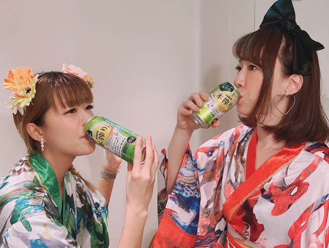 たまたまこさんのインスタグラム写真 - (たまたまこInstagram)「昨日は、赤坂にて忘年会を盛り上げさせていただきましたっ♡ もちろん #本搾り はかかさず、お仕事前からパワーチャージ！ 久しぶりにグレープフルーツ飲んだら、やっぱり美味しいねっ！ でも永遠に飲めるのは絶対レモン🍋」12月28日 11時16分 - tamarikomari