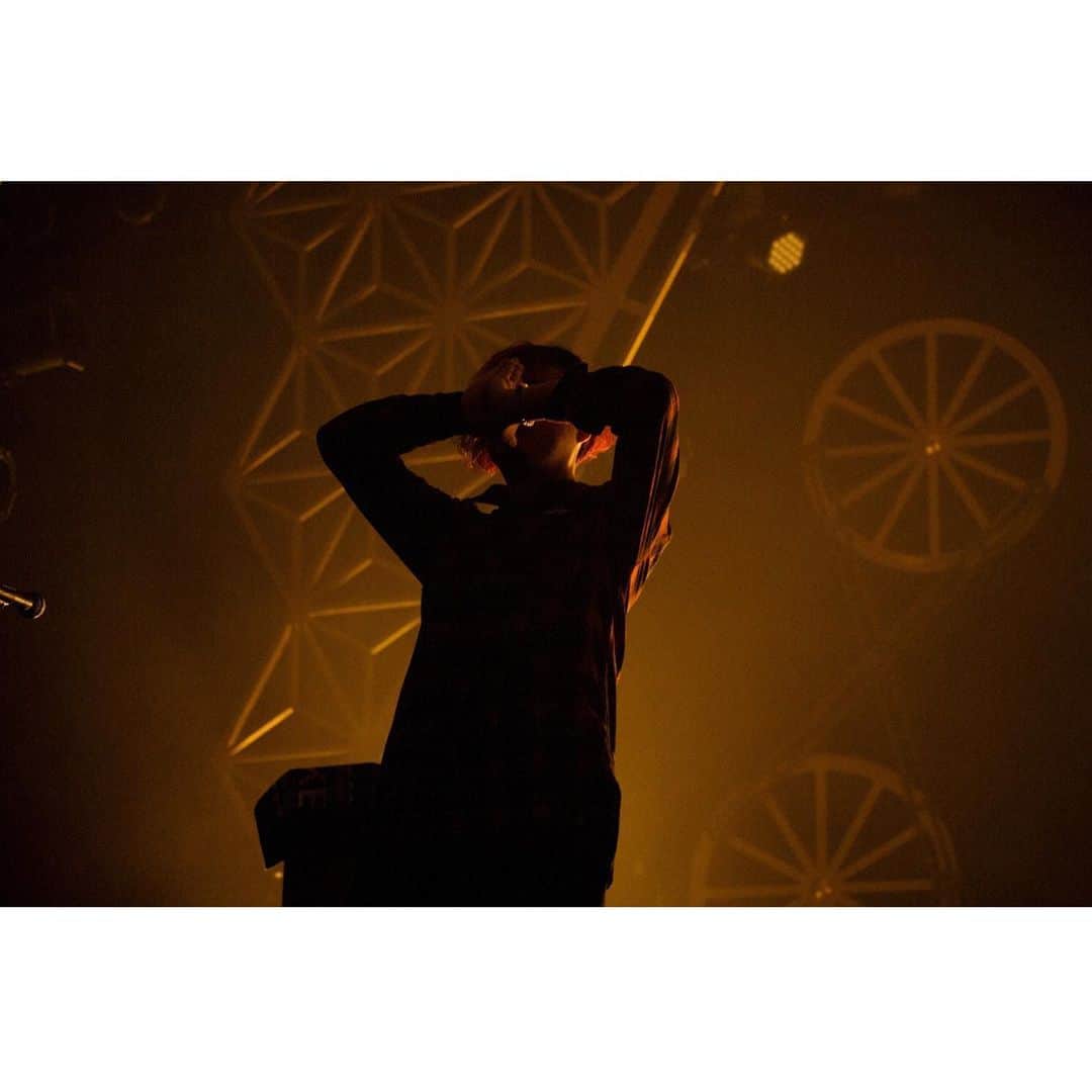 のインスタグラム：「ポルノ超特急2019-DAY2-@京都パルスプラザ  photo by @ninjajon  #ロットン20th #ポルノ超特急2019 #マジ幸せ #沢山の愛をありがとう #もらった愛を少しでも返せるように日々精進‼️」