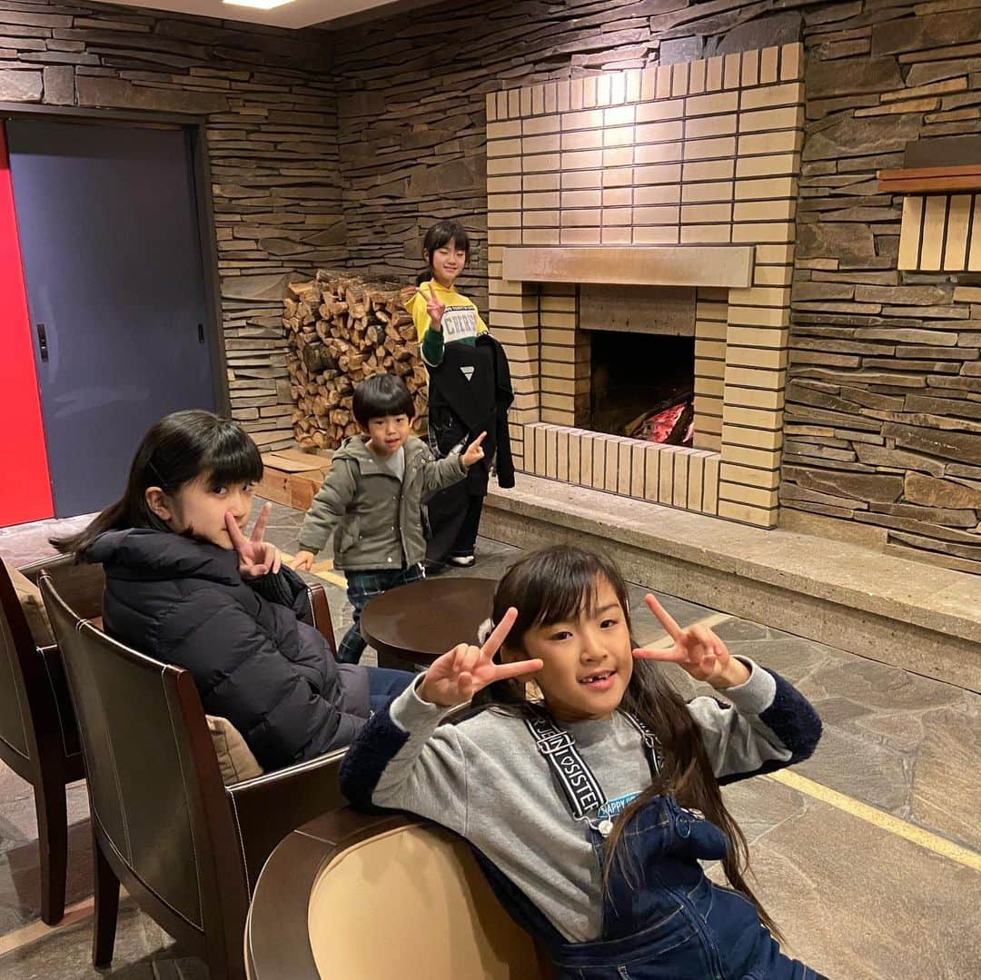 kougeishaのインスタグラム：「チェックイン♪」