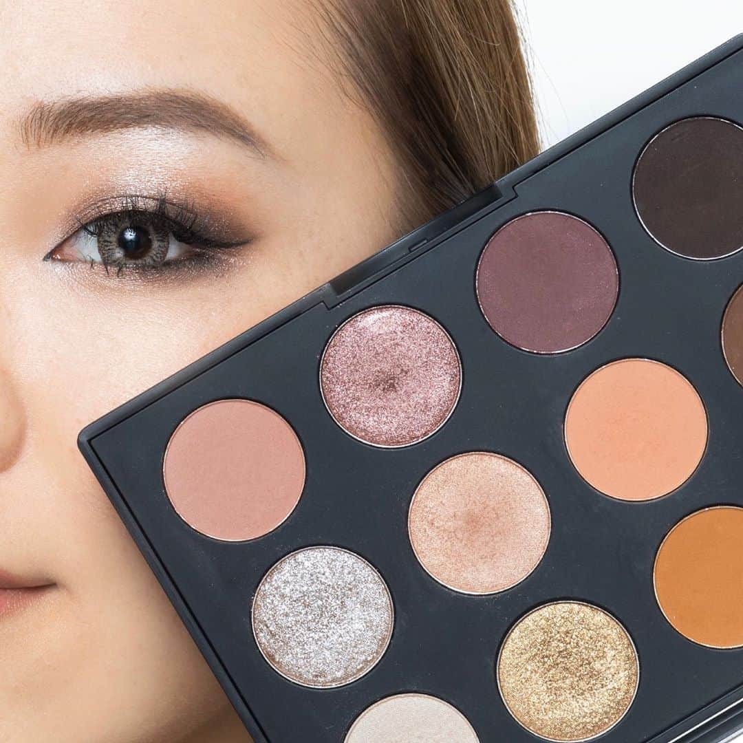 M A C Cosmetics Japanさんのインスタグラム写真 M A C Cosmetics Japaninstagram ㅤ M A Cアーティストが本気で気に入っているアイテムをご紹介 京都髙島屋店 Moeko Kakemiは ニュートラルカラーを12色セットしたアイパレット アートライブラリー ヌード